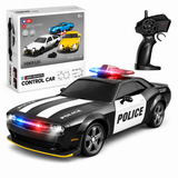 Masina RC de Politie pentru Drift, Scara 1:24, Tractiune Integrala, Telecomanda 2.4 GHz, 2 Seturi de Anvelope Speed & Drift, Acumulator Inclus, Negru